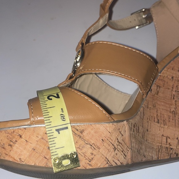 Guess Cork Wedge. Size 8 - Picture 14 of 15